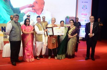 05.11.2022 : Governor presented 'Dheyapurti National Award 2022'