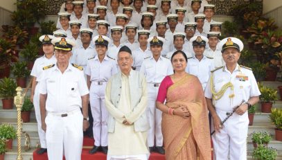 12.11.2022: A group of 50 Sea Cadet Corps met Governor at Raj Bhavan Mumbai