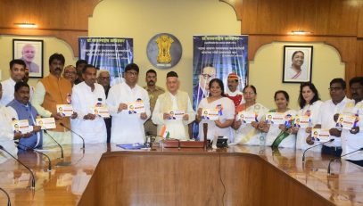 30.11.2022 : Governor releases pamphlet on Mahaparinirvana Din