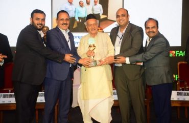 30.11.2022 : Governor presents 7th CII Cold Chain Awards