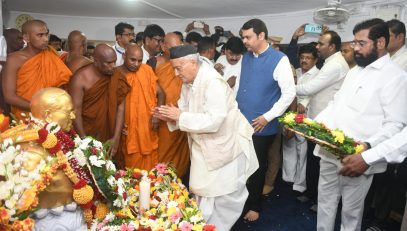 06.12.2022 : Governor visited Chaityabhumi on the occasion of the Mahaparinirvan Din