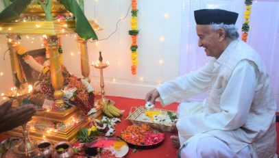 07.12.2022 : Governor visited the Puja organized by the Raj Bhavan Powerhouse