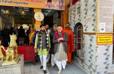 16.01.2023 : Governor visits to Badi Kali Mata Mandir in Lucknow