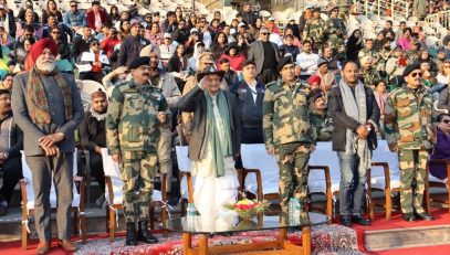 17.01.2023 : Governor attends the Flag Retreat Ceremony at the Attari Wagah border