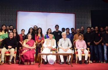 24.01.2023: Governor witnessed the Marathi musical drama 'Madhurav : Boroo Te Blog' at Raj Bhavan Mumbai