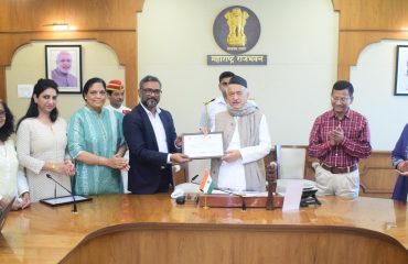 08.02.2023 : Nodal Officer of TB Mukt Bharat Abhiyan D. Dharma Rao meets Governor