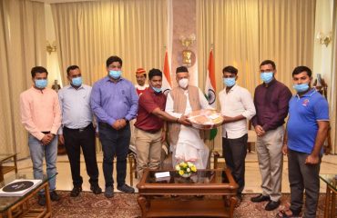 Governor Koshyari becomes 'Nikshay Mitra'; Presents Nutritious Diet Kit to TB patient