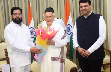 17.02.2023 : मुख्यमंत्री, उपमुख्यमंऱ्यांनी घेतली राज्यपालांची निरोप भेट