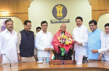 09.03.2023 : A delegation of Maharashtra Congress Legislature Party called on Governor