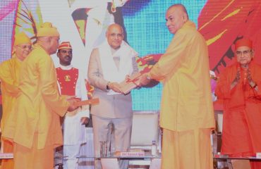 21.04.2023 : Governor launches Centenary Celebrations of Mumbai Branch of Ramakrishna Mission