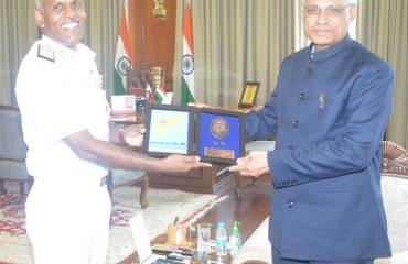 24.04.2023 : Flag Officer A. N. Pramod meets Governor