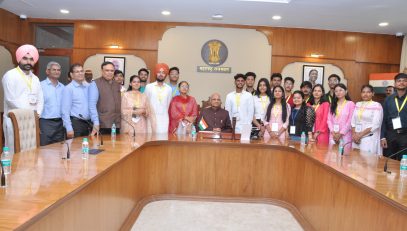 45 Youths from Punjab meet Governor under 'Yuva Sangam'