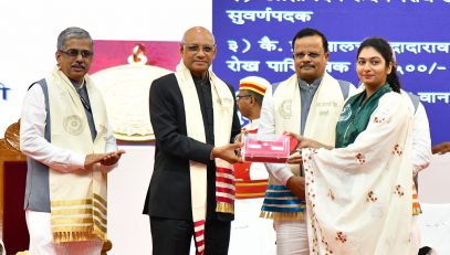 24.06.2023 :  Governor and Chancellor of state universities Ramesh Bais presided over the 39th Annual Convocation of the Sant Gadge Baba Amravati University. Vice Chancellor Dr. Pramod Yeole, Pro. Vice Chancellor Prof. Prasad Wadegaonkar, Registrar Dr. Tushar Deshmukh, Director of Board of Examination and Evaluation Monali Tote Patil, Members of the Executive and Academic Council, Members of Faculty, invitees, and Graduating Students were present. Degrees, Post Graduate Degrees, and Ph Ds were conferred upon 46629 students.