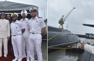 17.07.2023 : Governor visits Warship; also inspects Submarine