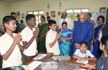 16.08.2023: Governor visits the 'Baal Kalyan' Sanstha in Pune