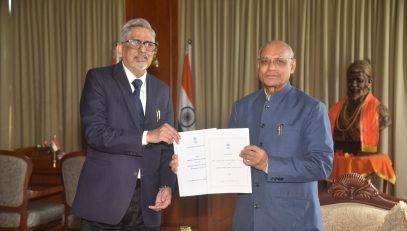 Maharashtra Lokyukta Justice Kanade presents report to the Governor