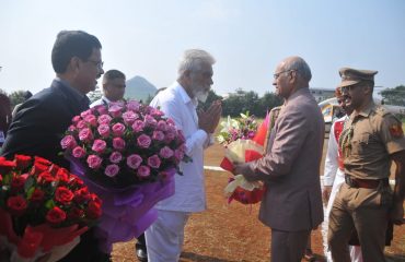 12.10.2023: Governor arrives in Nashik on a day's visit