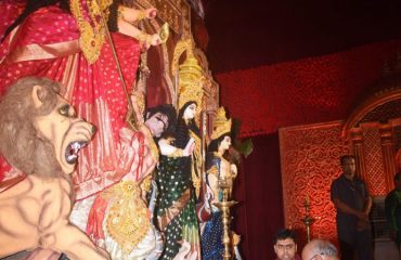 20.10.2023 : Governor visits Centurion Bengal Club Durga Puja