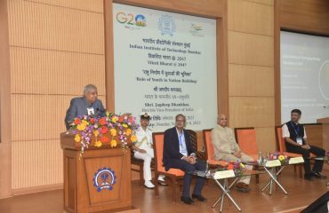 06.11.2023:   VP, Governor interact with IIT-B Students