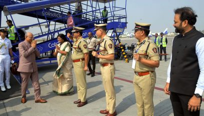 16.11.2023 : Governor arrives at Nagpur Airport