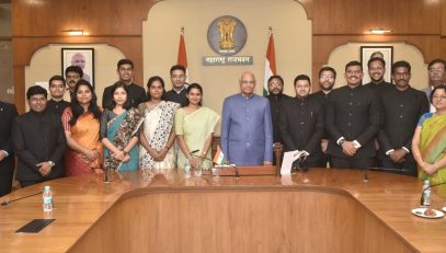 22.11.2023 : Probationary officers of IAS 2022 Batch meets Governor