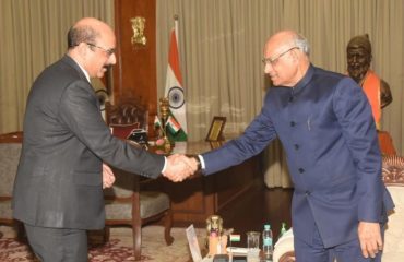 02.01.2024 : New chairman of MPSC Rajnish Seth meets Governor