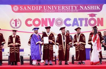 05.01.2024 : Governor presides over the first convocation of the Sandeep University in Nashik