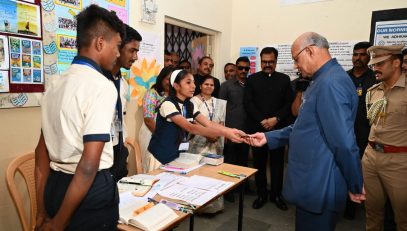 17.01.2024: Governor visits Punyashlok Ahilyabai Holkar Primary School in Aundh