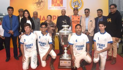 20.01.2024 : Maharashtra Governor Ramesh Bais presided over the prize distribution ceremony of the Aditya Birla Memorial Polo Cup organized by Aditya Birla Group at Mahalakshmi Race Course in Mumbai. The Governor presented the Aditya Birla Memorial Polo Cup to the winning team, 'Dynamix Achievers'. Director of the Aditya Birla Group Rajashree Birla, Group Chairman Kumar Mangalam Birla, Chairman of Business Review Council AK Agarwala, President of Amateur Riders Club Chairman Shyam Mehta, Vice President Nasir Jamal, former President Suresh Tapuria were among those present on the occasion. The final match of the Aditya Birla Memorial Polo Cup was played out between the finalist polo teams 'Dynamix Achievers' and 'Mumbai Polo'. The match was inaugurated by the Governor by throwing the ball into the playing area. The Governor also felicitated players from both teams and the umpires.