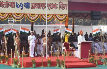 26.01.2024 : Governor Ramesh Bais unfurls national flag at Republic Day State function