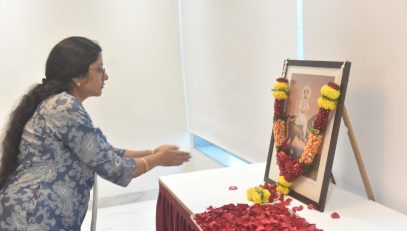 15.02.2024 : Raj Bhavan pays tributes to St. Sevalal Maharaj