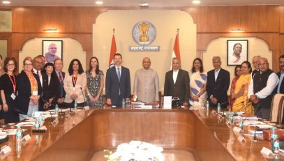 29.02.2024:  Governor presides over the meeting between Heads of 14 Universities in the United States of America and Vice Chancellors of traditional state universities in Maharashtra
