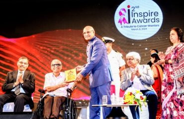 08.03.2024: Governor presents the 'I Inspire Awards' to 20 Cancer Warriors at a function organised by 'Pahile Majhe Kartavya' (PMK) Foundation in Mumbai