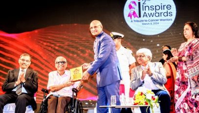 08.03.2024: Governor presents the 'I Inspire Awards' to 20 Cancer Warriors at a function organised by 'Pahile Majhe Kartavya' (PMK) Foundation in Mumbai