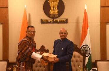 16.03.2024:  Maharashtra Governor welcomes Bhutan Prime Minister