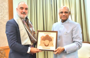 21.03.2024 :  Consul General of Australia meets Governor