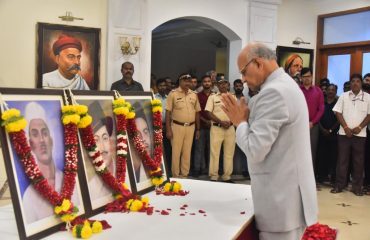 Governor offered floral tributes to the portraits of great revolutionaries Bhagat Singh, Rajguru and Sukhdev on the occasion of the Martyrs' Day