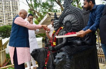 Governor offers floral tributes to the Statue of Chhatrapati Shivaji Maharaj in the Vidhan Bhavan complex