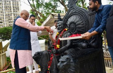 Governor offers floral tributes to the Statue of Chhatrapati Shivaji Maharaj in the Vidhan Bhavan complex