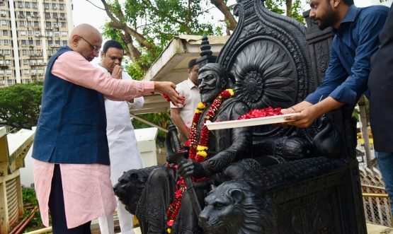 Governor offers floral tributes to the Statue of Chhatrapati Shivaji Maharaj in the Vidhan Bhavan complex