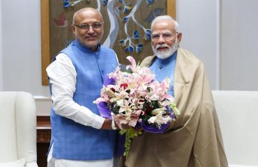 Governor calls on PM