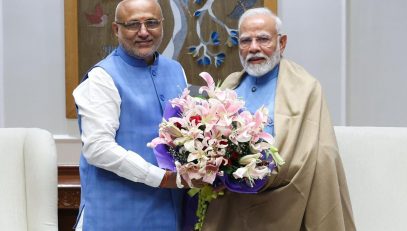 Governor calls on PM