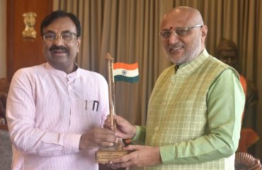 07.08.2024 : Minister Sudhir Mungantiwar Meets Governor