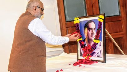 Governor administers the ‘Sadbhavana Day Pledge’ to Raj Bhavan staff on the occasion of the birth anniversary of the late PM Rajiv Gandhi