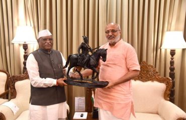 Governor of Rajasthan Haribhau Bagde meets Maharashtra Governor C.P. Radhakrishnan