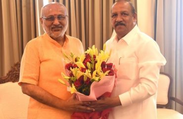 Minister of Tribal Development Vijaykumar Gavit meets Governor