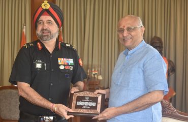 29.08.2024: Lt. Gen. Pawan Chadha, VSM, GOC, Maharashtra, Gujarat and Goa Area called on Maharashtra Governor C.P. Radhakrishnan at Raj Bhavan, Mumbai. The GOC apprised the Governor about the various citizen-centric initiatives taken by the Army.