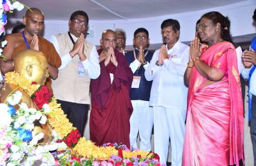 03.09.2024: President of India visits 'Chaitya Bhoomi' and garlanded the memorial of Bharat Ratna Dr. Babasaheb Ambedkar