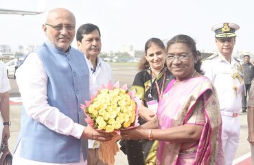 04.09.2024:  President of India Droupadi Murmu left for her programme in Latur after attending the Centenary Celebrations of Maharashtra Legislative Council in Mumbai.  Maharashtra Governor C.P. Radhakrishnan saw off the President at Raj Bhavan, Mumbai and then at the airport.