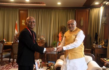 Chief Electoral Officer, Maharshtra S. Chokalingam meets Governor